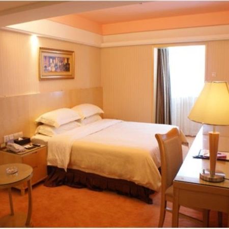 Vienna Grand Theater Branch Hotell Shenzhen Exteriör bild
